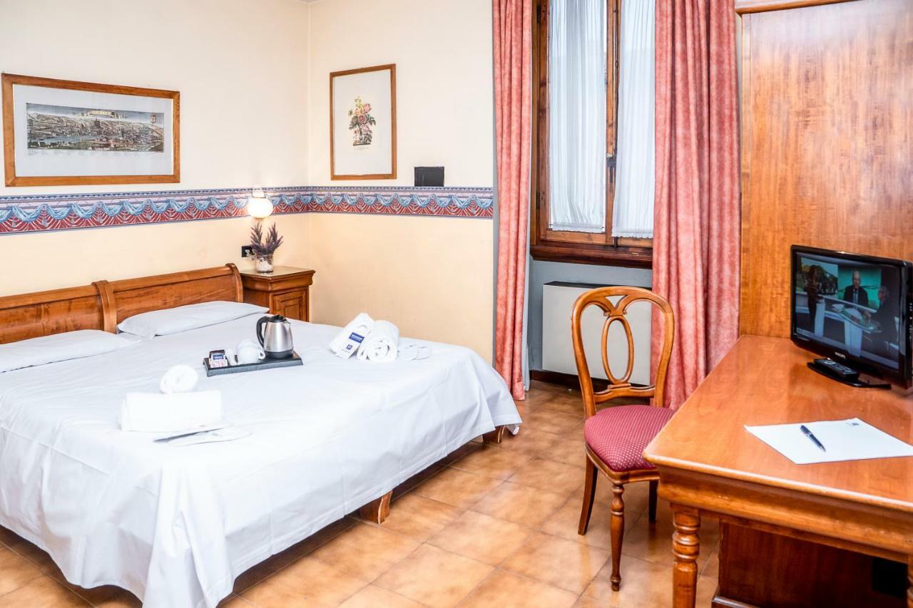 Ih Hotels Firenze Select المظهر الخارجي الصورة